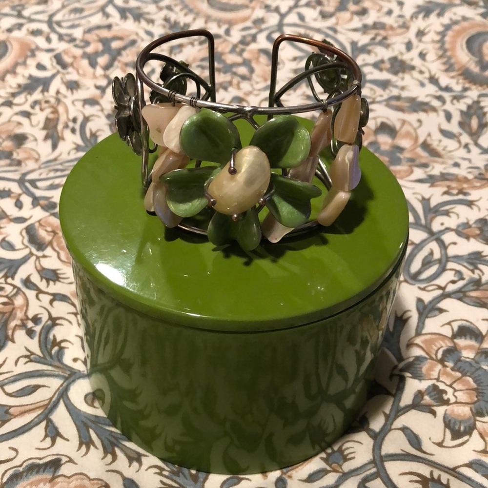 Floral cuff bracelet
